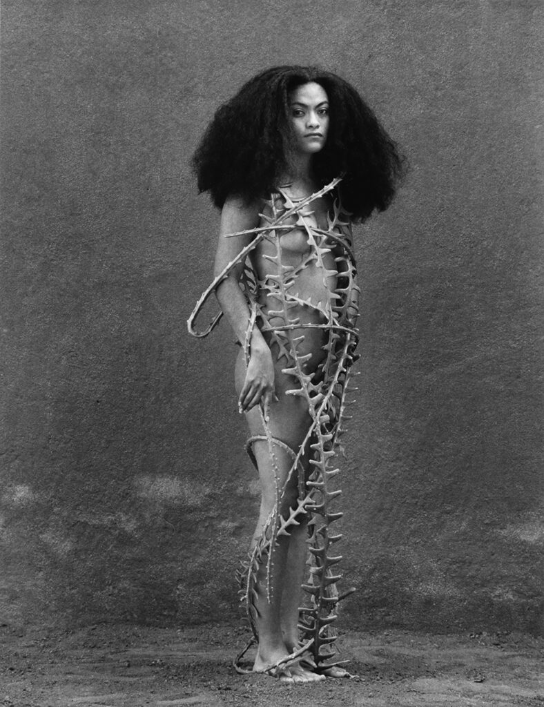 Flor Garduño (b. 1957, Mexico) La Columna, México, 2004 Gelatin silver print Flor Garduño (b. 1957, Mexico) La Columna, México, 2004 Gelatin silver print